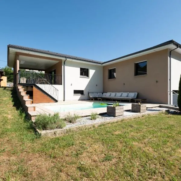 Chantraine में, होटल Superbe maison au calme - Piscine