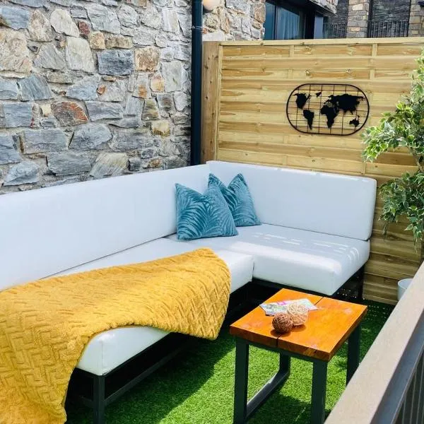 APARTAMENTO CANILLO Wifi-Parquing free-Terraza HUT1-5213, מלון בקאניו