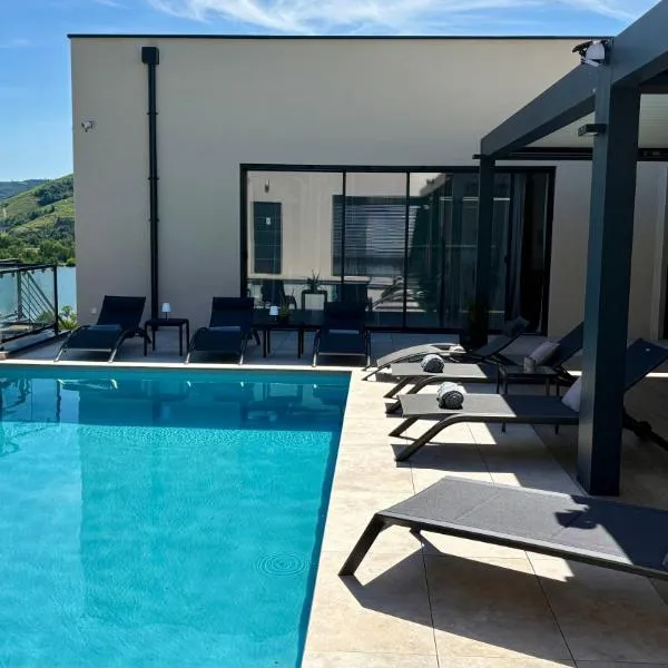 Evasion au Bord du Rhône, hotell sihtkohas Saint-Vallier