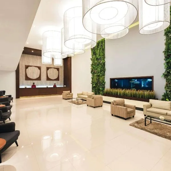 Movenpick Suriwongse Hotel Chiang Mai, hotel u Chiang Maiu