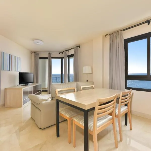 Apartamento vista mar frontal con parking, готель у місті Торрокс-Коста