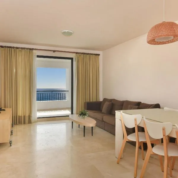 Impresionante apartamento vista mar frontal, готель у місті Торрокс-Коста