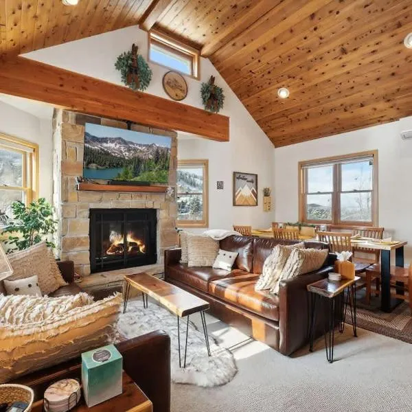 Cozy Hillside Cottage Overlooking Main Street, hotel a Park City