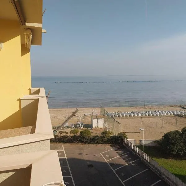 LaSpiaggia21 โรงแรมในมาร็อตตา