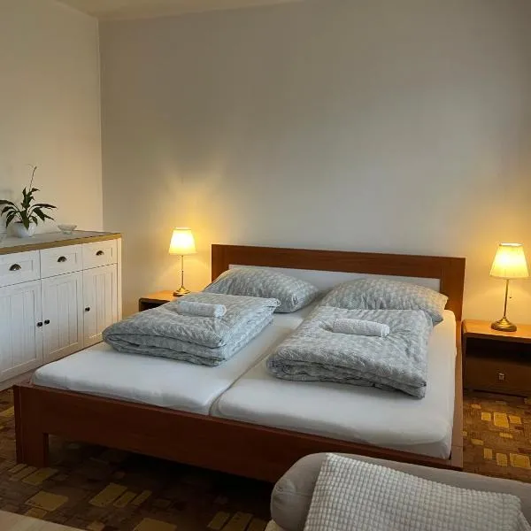Linden House, hotel di Sklené