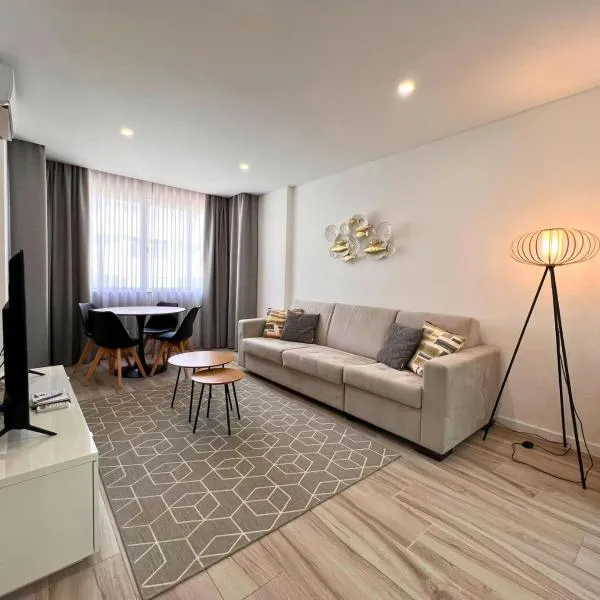Timeless Beach V - Apartment, hotel in Armação de Pêra