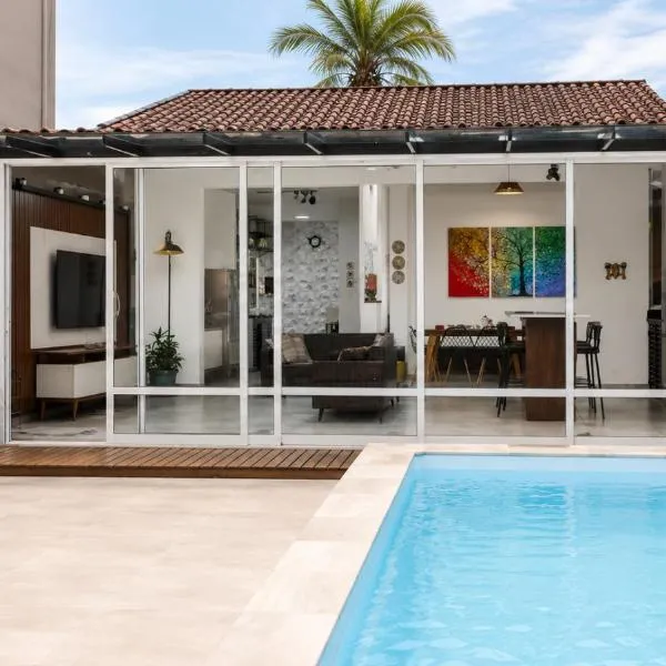 Casa no Litoral , com Piscina Privativa em Ubatuba, hotel in Ubatuba