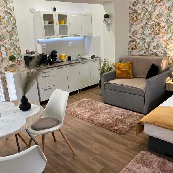 Várfal apartman I, Hotel in Eger