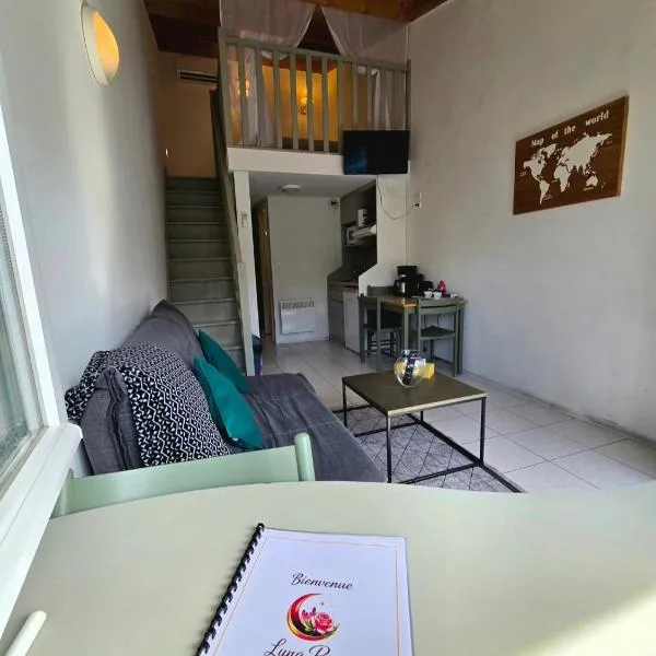 Studio Luna Rose, hotel u gradu Merville