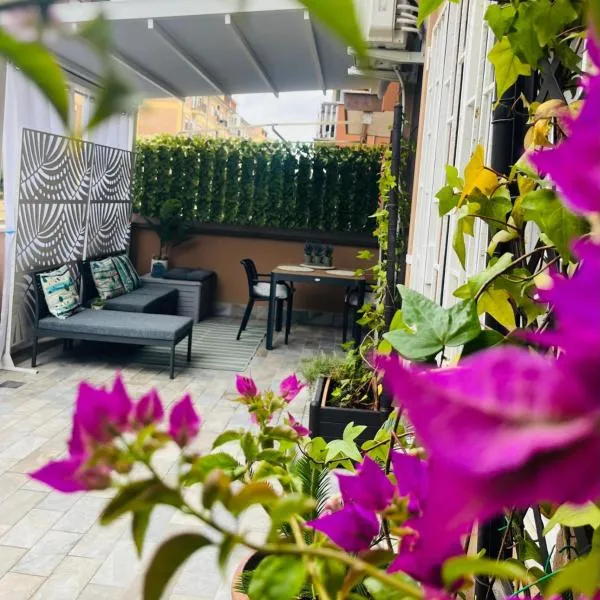 ZEFIRO OSTIA-Free parking & Terrace, hotel in Lido di Ostia