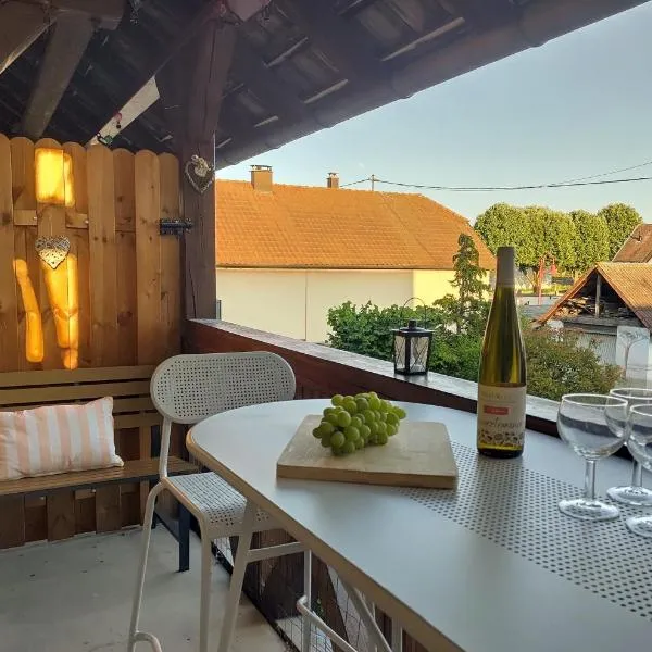 AlsAppart, duplex climatisé à 5 min de Colmar, hotel in Sainte-Croix-en-Plaine