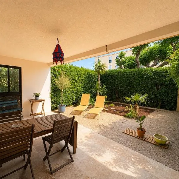 La cigale bleue - Garden level, hotelli kohteessa Sanary-sur-Mer