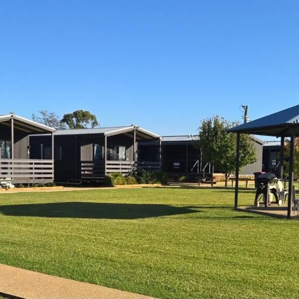 Darlington Point Accommodation Village, hotel v mestu Darlington Point