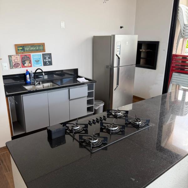 Casa confortavel com um quarto com ar-condicionado