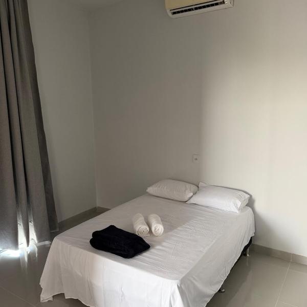 Casa confortavel com um quarto com ar-condicionado - Foto 3