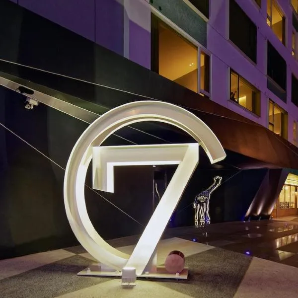 Hotel 7 Taichung, hotel di Taichung