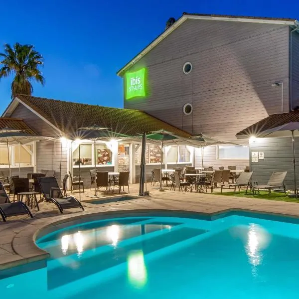 ibis Styles Aubagne Gemenos, hotel a Gémenos