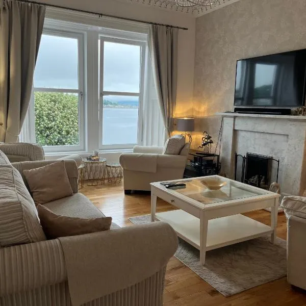 Harbour View - Waterfront Retreat, Rothesay, Hotel in Rothesay