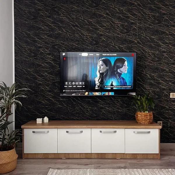 Cris apartment, hotell sihtkohas Floreşti