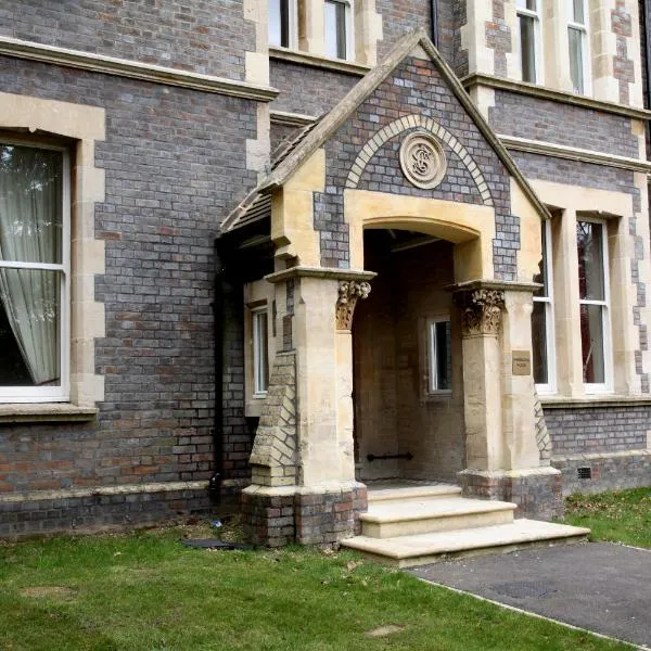 Basingstoke Apartments - Sherborne House, City Centre Victorian Apartments, hotelli kohteessa Basingstoke