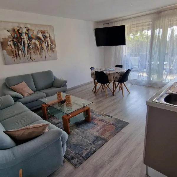 Apartment Budin 2, Spacious, 3 Bedroom, Rijeka Center, khách sạn ở Rijeka