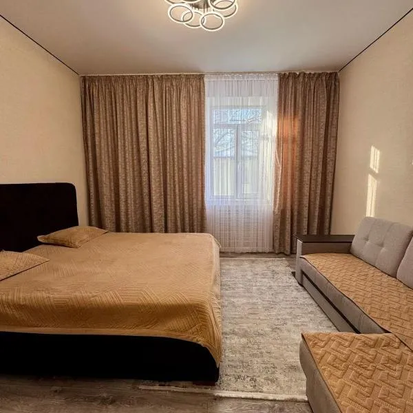Apartment on Mailina 10, hotell i Almaty