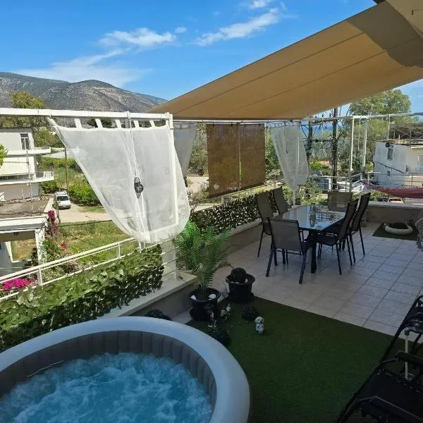 Delphitea Philoxenia, hotel i Itea