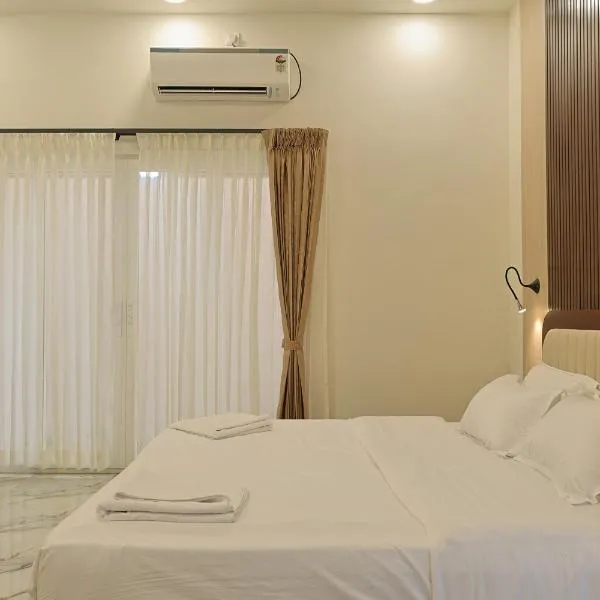 MHOMES Resort - Madurai, hotel u gradu Alagar Kovil