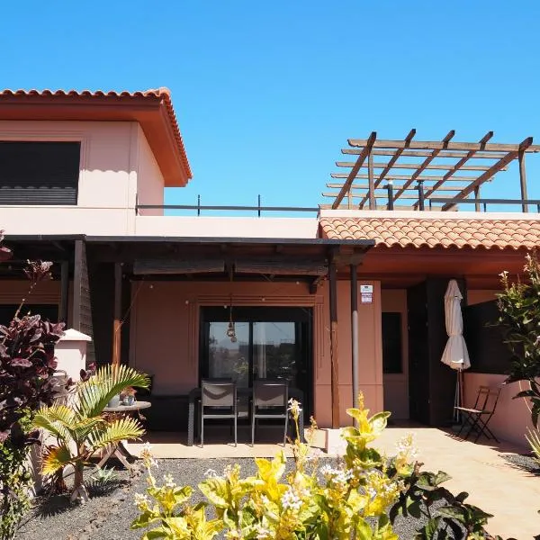 Fuerte Wave House, hotel a Lajares