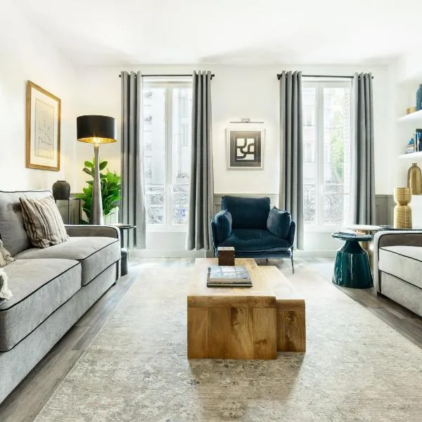 LivinParis - Luxury 3 & AC 4 Bedrooms Montmartre I, hotel in Paris