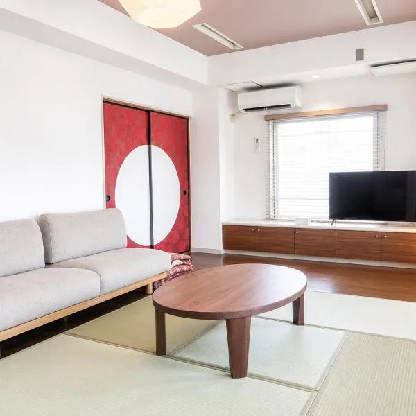 The Little Kamakura Hotel 鎌倉駅徒歩2分, מלון בקמאקורה