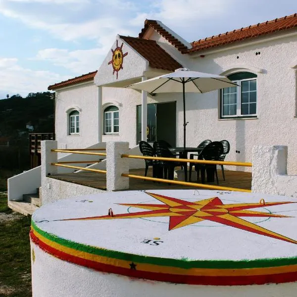 Sunshine Hostel, hotel sa Foz do Arelho