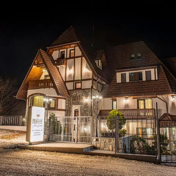 RUELLE Chateau Boutique, готель у місті Сіная