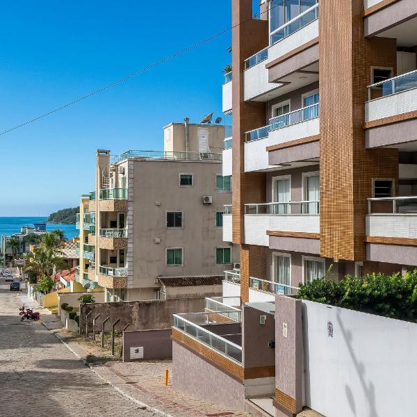 Praia Di Capri 202 – Apartamento em Bombinhas com 2 quartos a apenas 200 metros do mar.