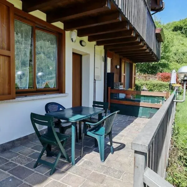 Casa Cima Luminosa Altopiano Selvino-Aviatico, hotel i Selvino