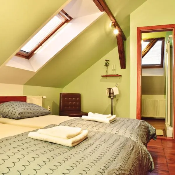 Barock Restaurant & Pension, hotel v destinaci Topoľčany