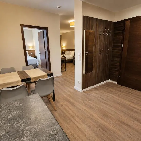 Apart Home Tel AHT, hotel em Krapkowice