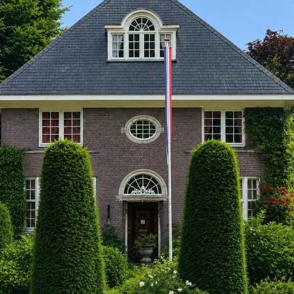Deventer में, होटल Deventer Heritage en Boutique B&B, museumhuis "De Worp", het huis met de theekoepel, logeren in authentiek historisch erfgoed