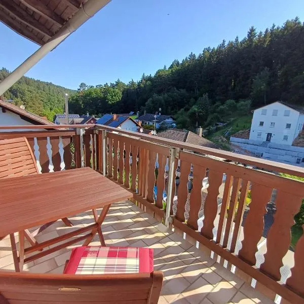 Adelheids Apartment, hotell i Lützelbach