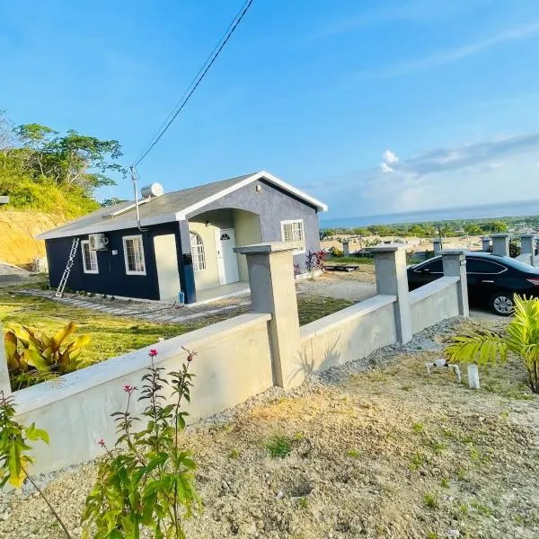 Jamaica Coastal Getaway, hotel u gradu 'Discovery Bay'