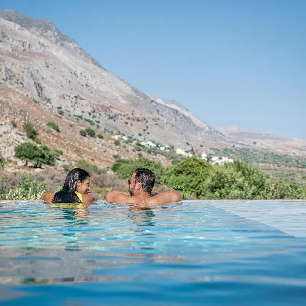 Nature's Den Luxury Suites with Private Pools、フランゴカステッロのホテル