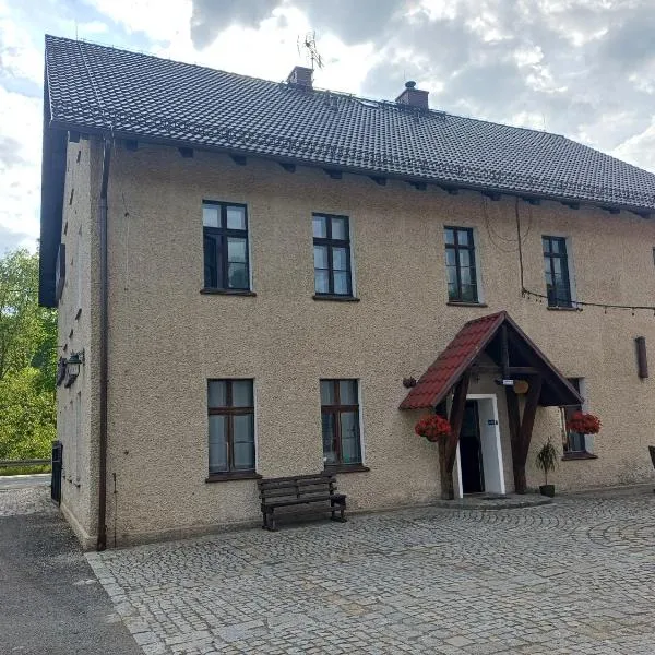 Motel Solan โรงแรมในJeleniów