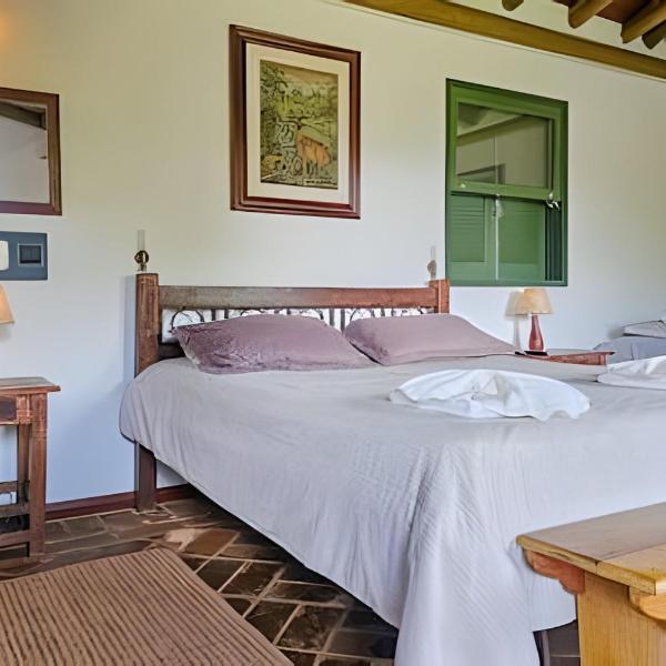 Chalé na serra, com lareira, sauna e piscina