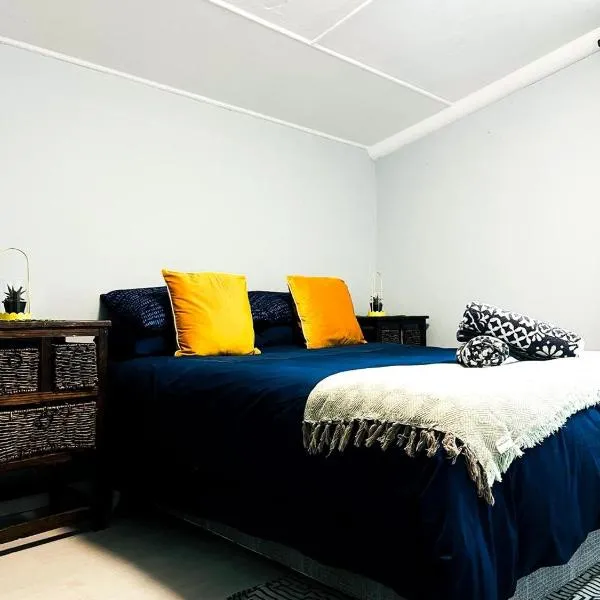 Shade of Mudulu A Private 2-Bedroom Cottage, hotel in Kuilsrivier