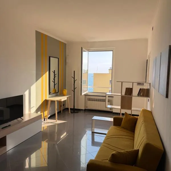 Casa dolce mare - Sea view apartment Genova Quinto al Mare، فندق في جينوا