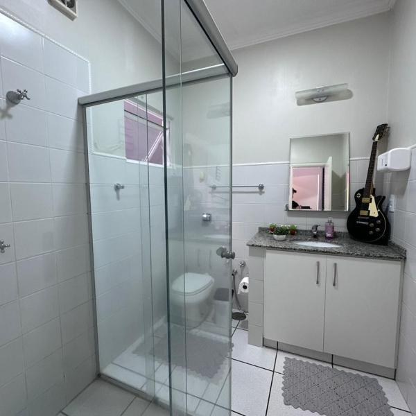 Casa Inteligente com Piscina Aquecida e Churrasqueira - Foto 3