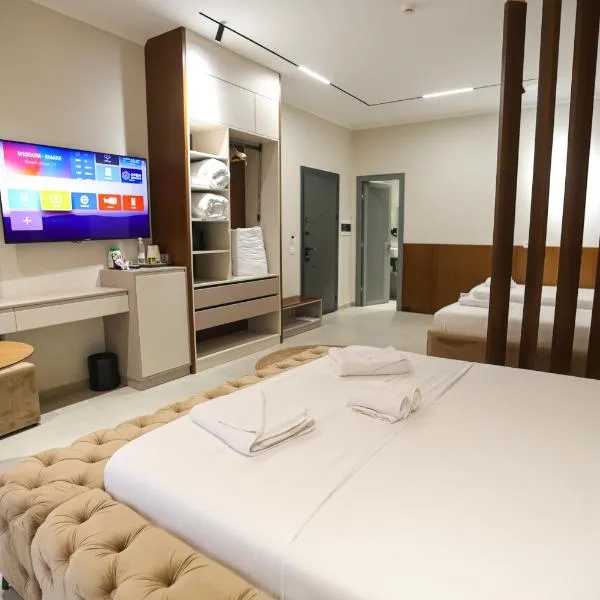Anchor Luxury Rooms: Avlonya şehrinde bir otel