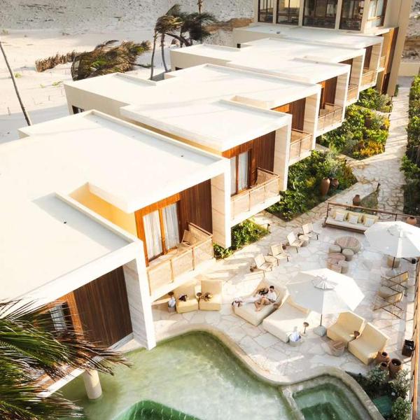 Lahaina Hotel