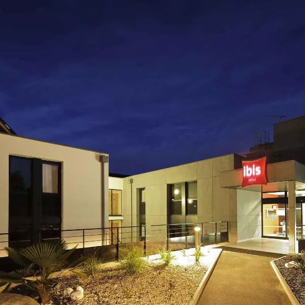 Hôtel ibis Guingamp Cœur de Bretagne – hotel w mieście Ploumagoar