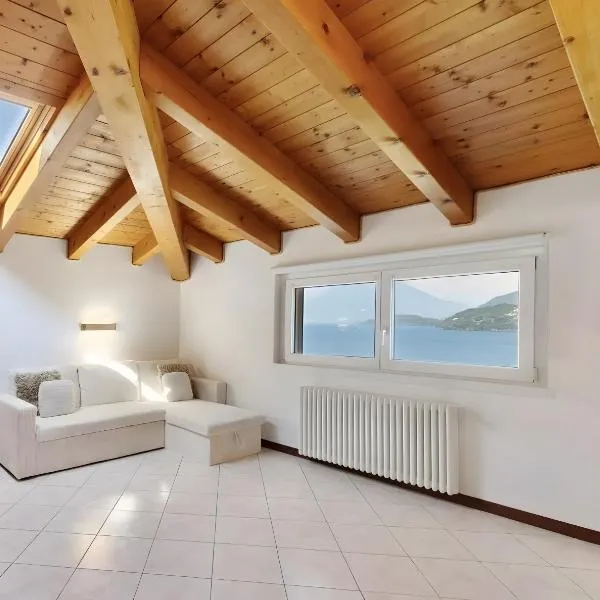 Mansarda Spadone, hotel i Musso